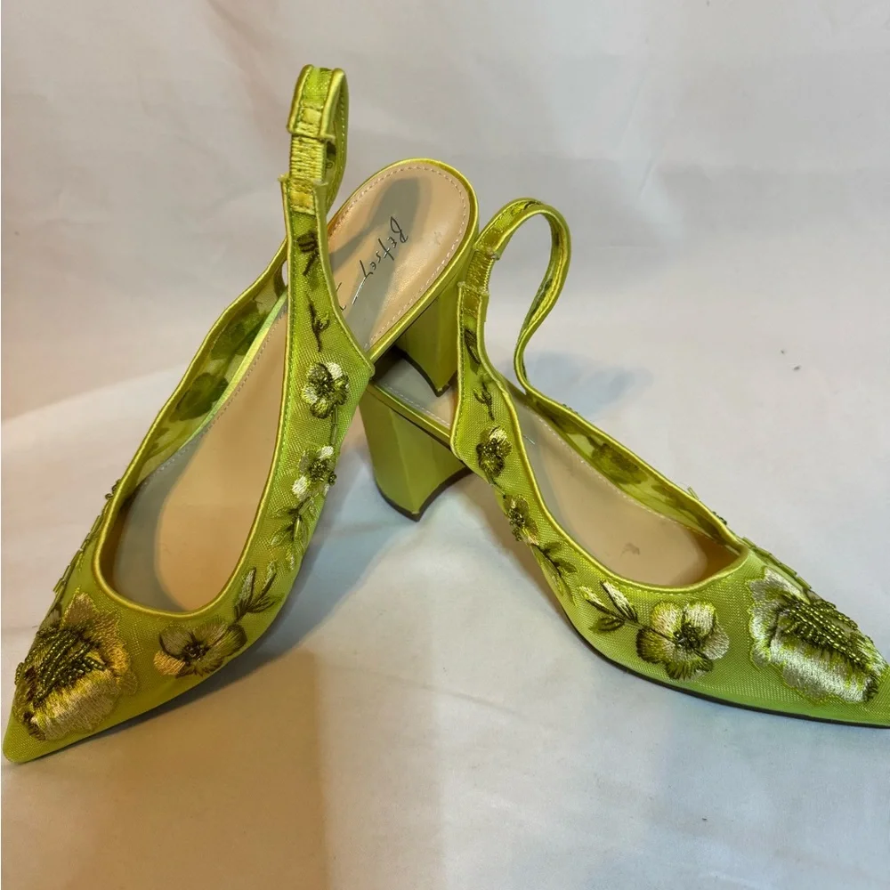 Betsey Johnson Lime Green Embroidered Slingback Pumps - Picture 2 of 5